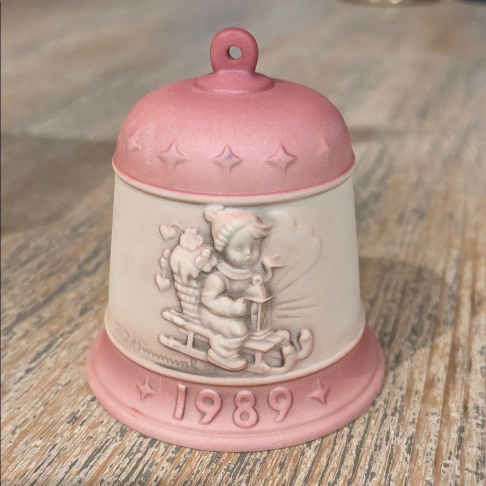 Hummel First Edition 1989 “Ride into Christmas” Pink and Cream Bell Ornament